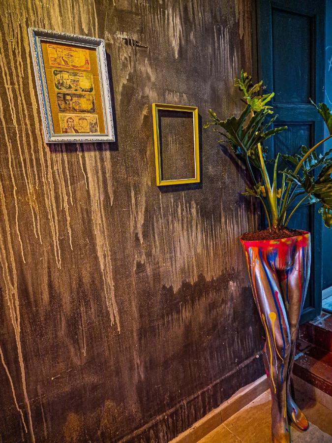 Urban Hostal Bar 부카라망가 외부 사진