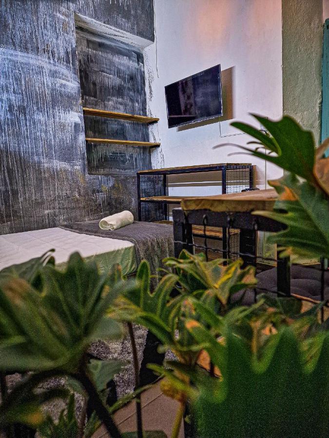 Urban Hostal Bar 부카라망가 외부 사진