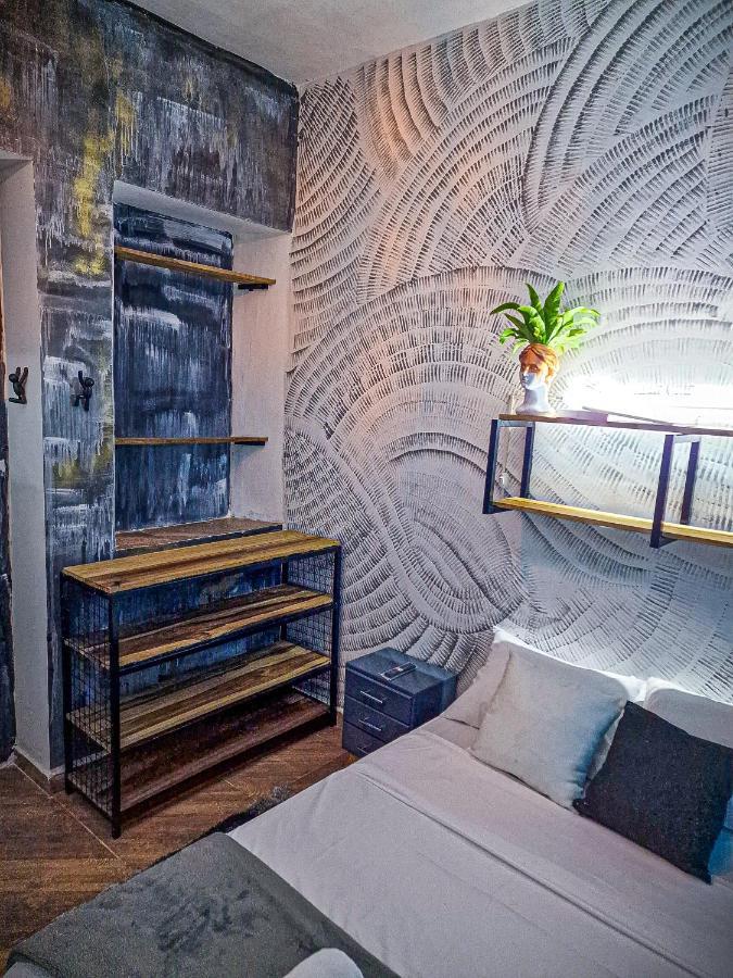 Urban Hostal Bar 부카라망가 외부 사진
