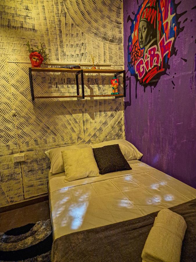 Urban Hostal Bar 부카라망가 외부 사진