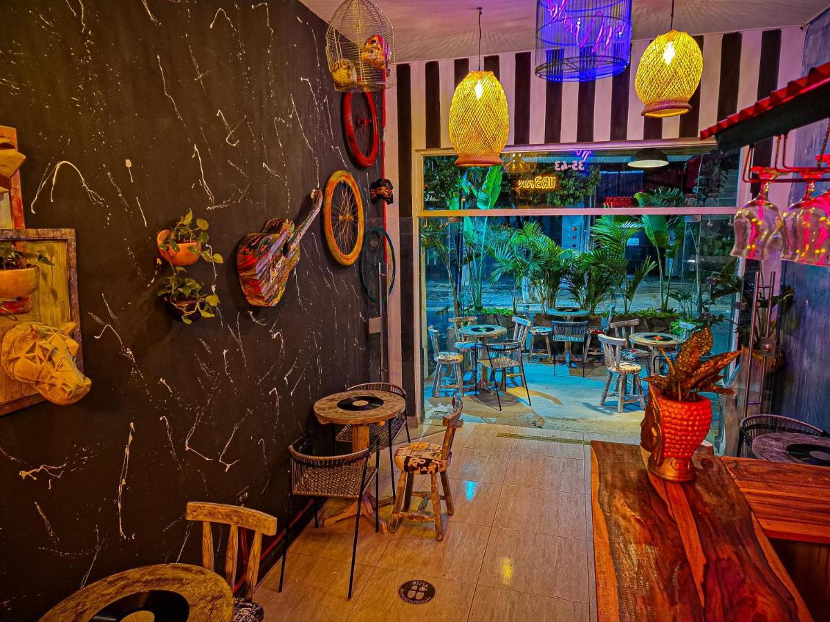 Urban Hostal Bar 부카라망가 외부 사진