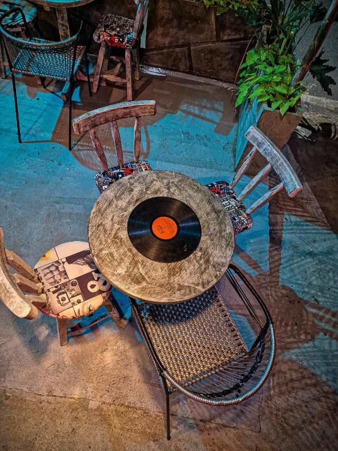 Urban Hostal Bar 부카라망가 외부 사진