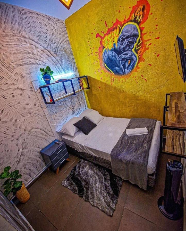 Urban Hostal Bar 부카라망가 외부 사진