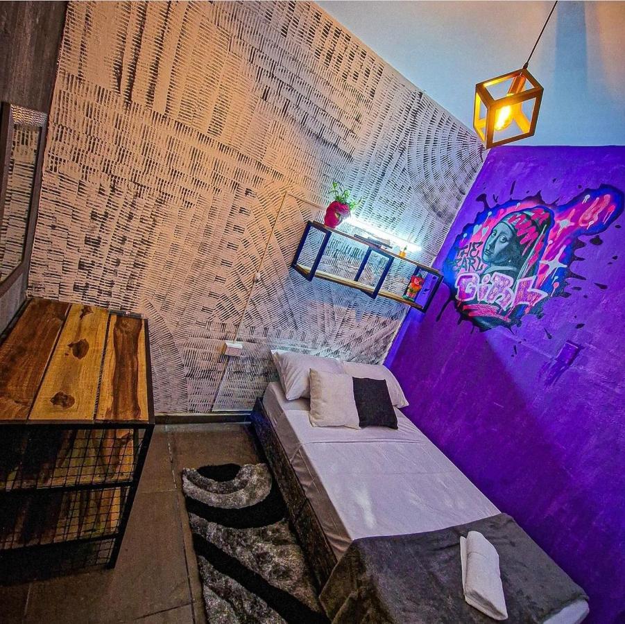 Urban Hostal Bar 부카라망가 외부 사진