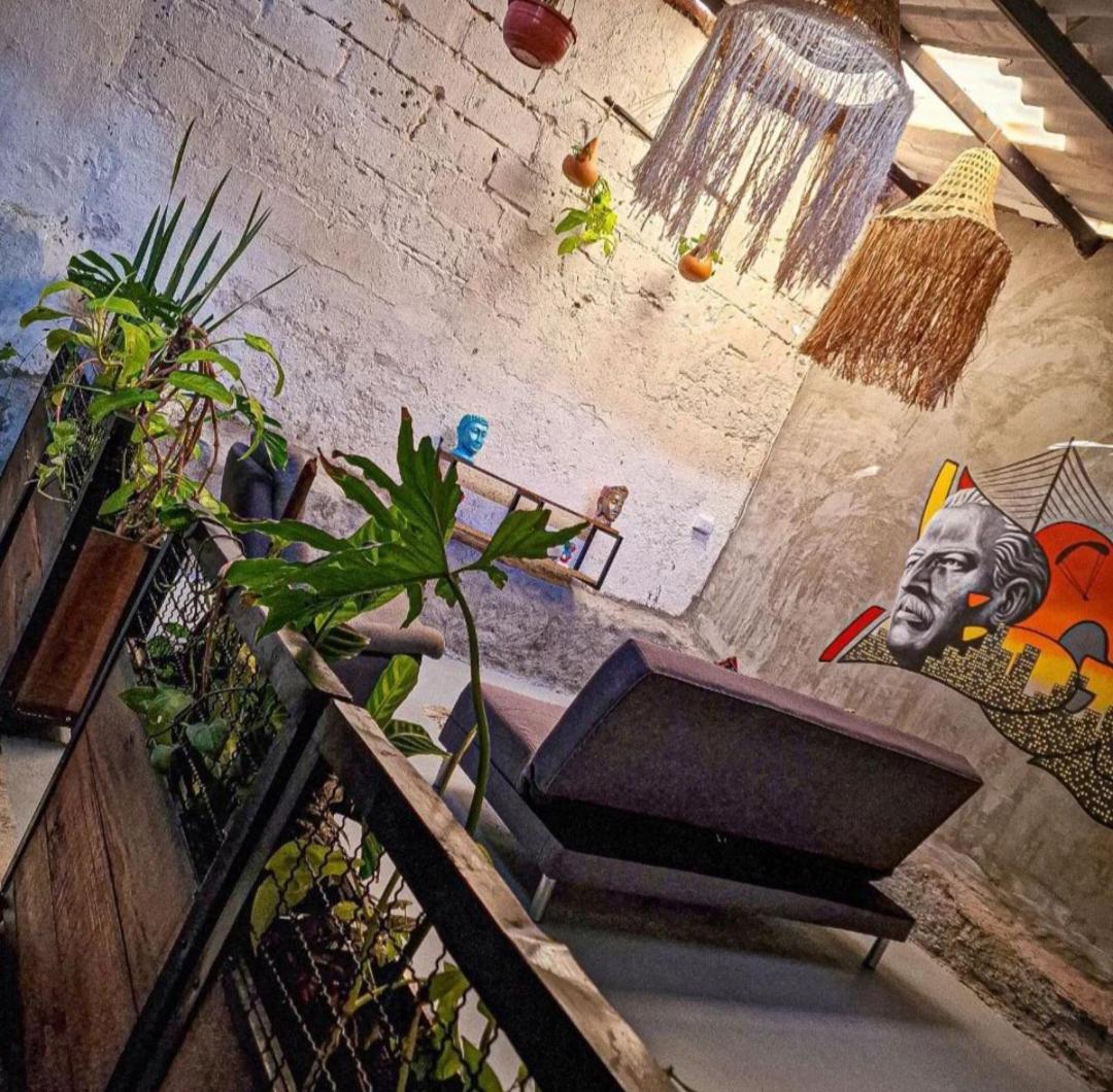 Urban Hostal Bar 부카라망가 외부 사진