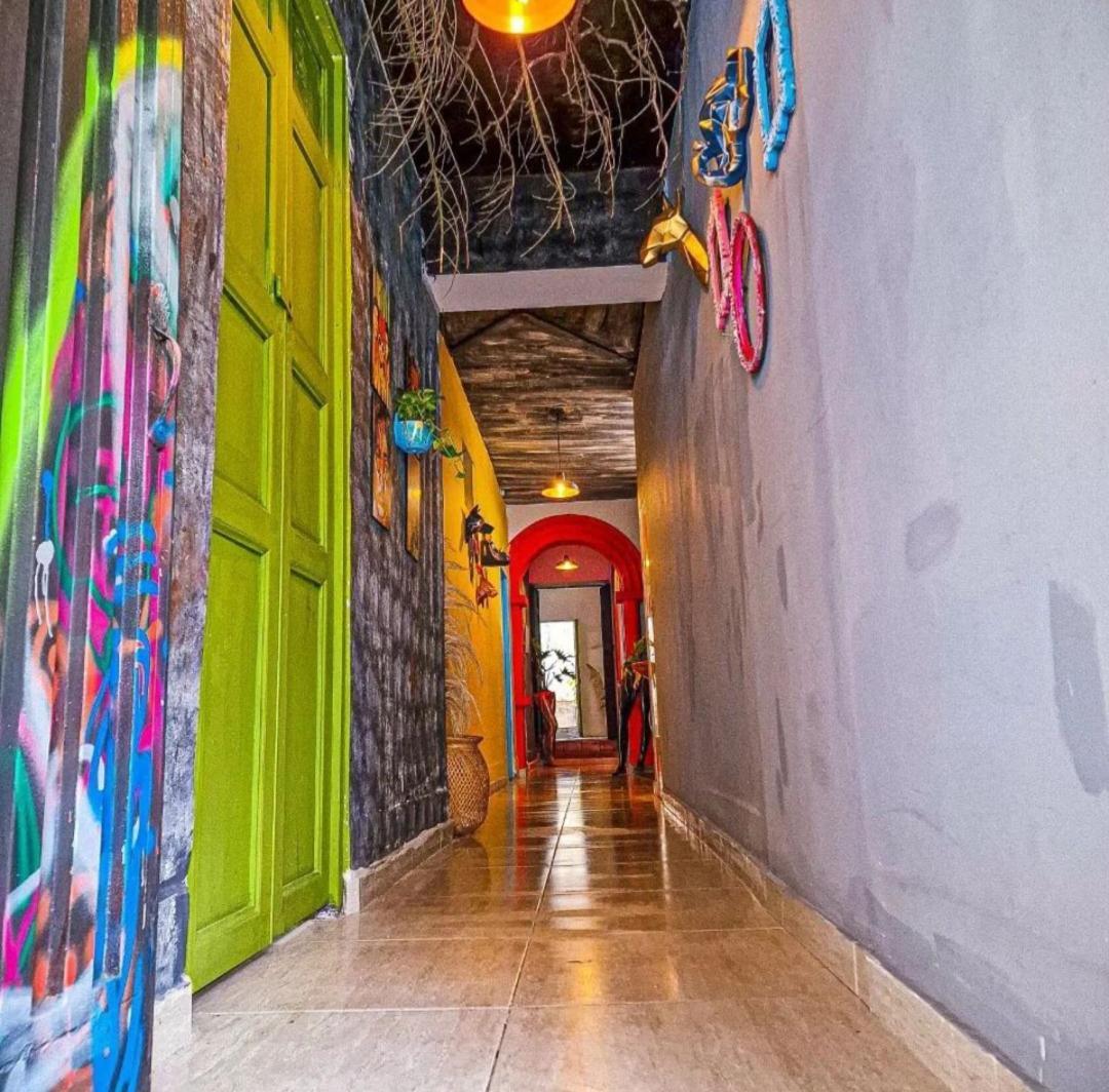 Urban Hostal Bar 부카라망가 외부 사진